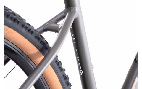 HORSKÝ BICYKEL CAPRIOLO MTB LC 29-2 21" gray yellow
