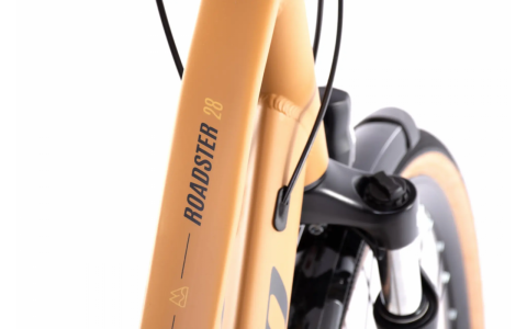 TREKINGOVÝ BICYKEL CAPRIOLO TOURING ROADSTER mustard